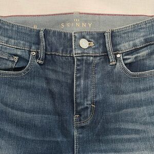 White House black market”The Skinny” Jeans size 0